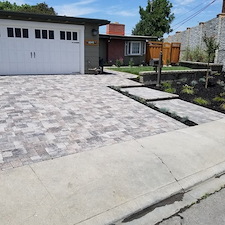 Elegant-frontyard-landscape-in-Fremont-California 2